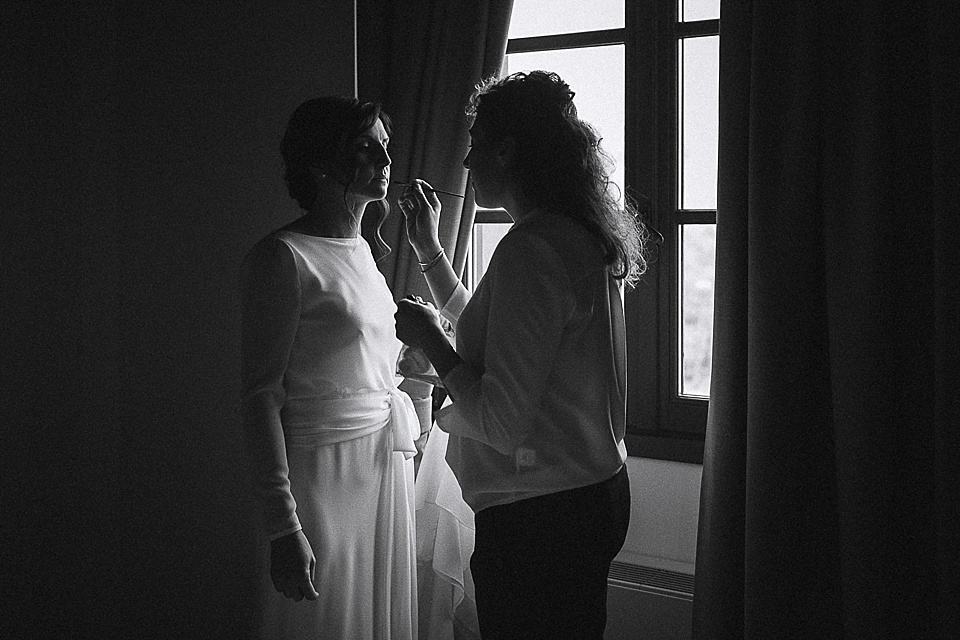 Trucco della sposa giunto al termine Trucco della sposa giunto al termine